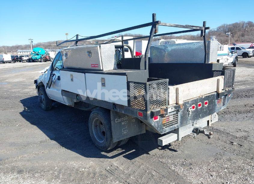 Photo 3 of 2005 Chevrolet Silverado 3500 CHASSIS WORK TRUCK (VIN 1GBJC34235E311607)