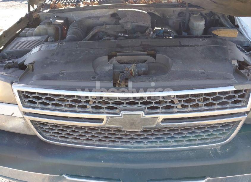 Photo 9 of 2005 Chevrolet Silverado 3500 CHASSIS WORK TRUCK (VIN 1GBJC34235E311607)