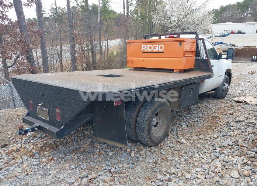 Photo 4 of 2008 Chevrolet Silverado 3500HD CHASSIS WORK TRUCK (VIN 1GBJC346X8E111377)