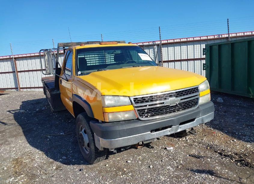 2006 Chevrolet Silverado 3500 CHASSIS WORK TRUCK (VIN 1GBJC34D56E177847) main photo