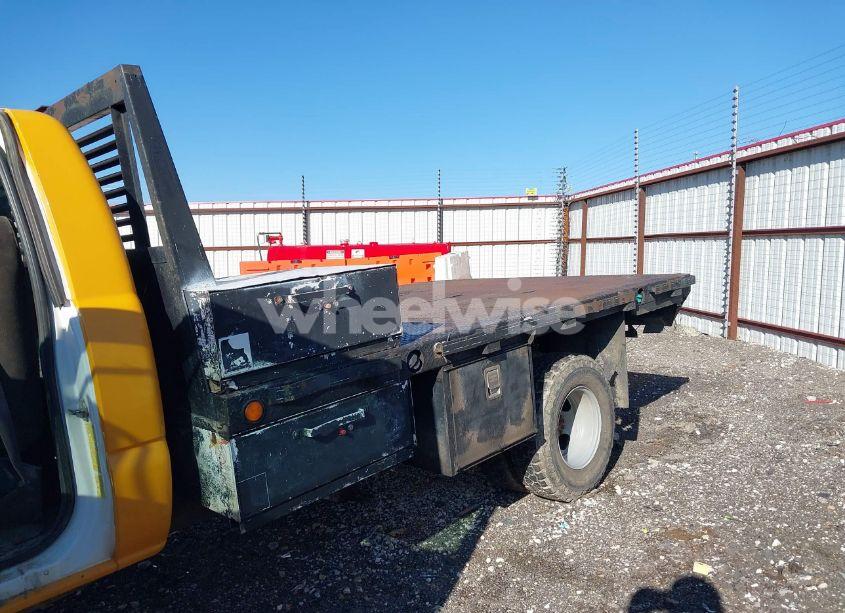 Photo 11 of 2006 Chevrolet Silverado 3500 CHASSIS WORK TRUCK (VIN 1GBJC34D56E177847)