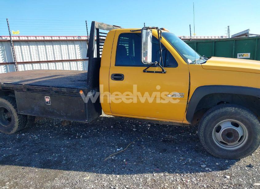 Photo 13 of 2006 Chevrolet Silverado 3500 CHASSIS WORK TRUCK (VIN 1GBJC34D56E177847)