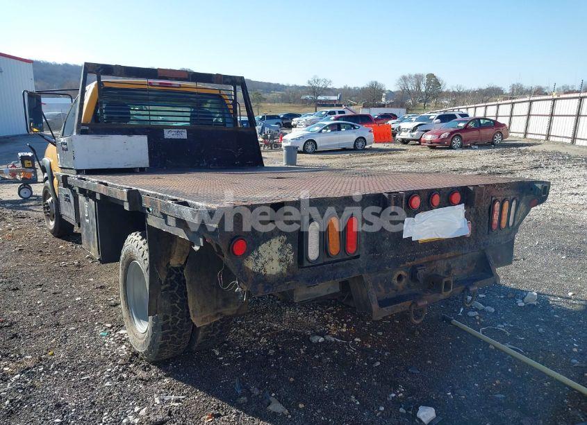 Photo 3 of 2006 Chevrolet Silverado 3500 CHASSIS WORK TRUCK (VIN 1GBJC34D56E177847)