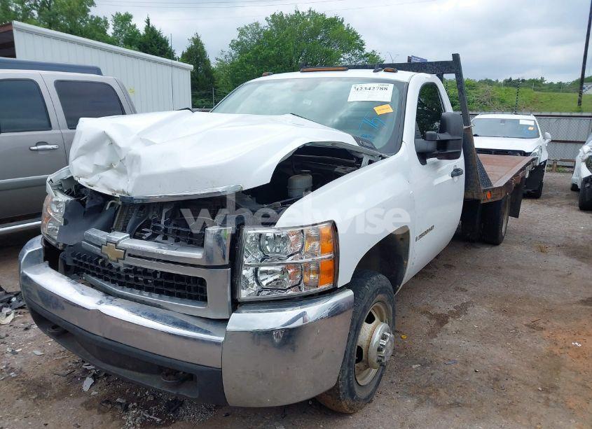Photo 2 of 2007 Chevrolet Silverado 3500 CHASSIS WORK TRUCK (VIN 1GBJC34K17E590414)