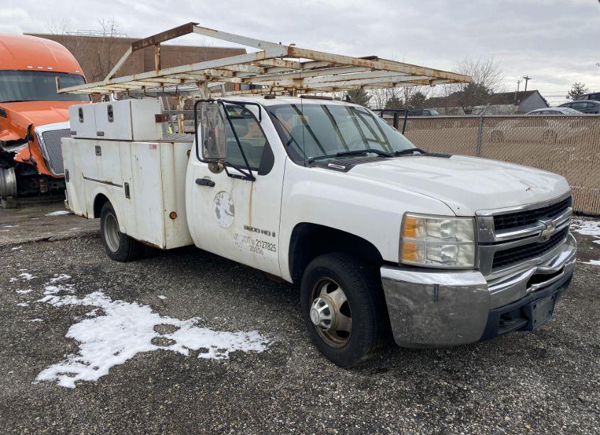 2008 Chevrolet Silverado 3500HD CHASSIS WORK TRUCK (VIN 1GBJC34K68E149511) main photo