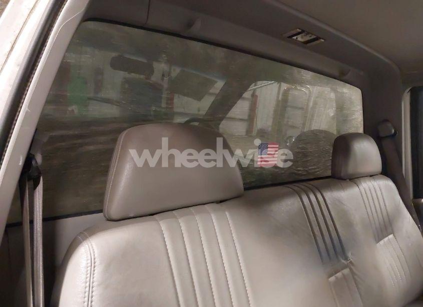 Photo 6 of 1997 Chevrolet C3500 CHASSIS (VIN 1GBJC34R2VF010575)