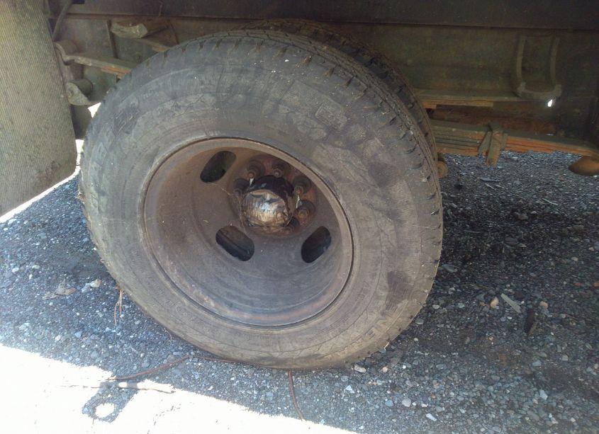 Photo 12 of 2005 Chevrolet Silverado 3500 CHASSIS WORK TRUCK (VIN 1GBJC34U15E281427)