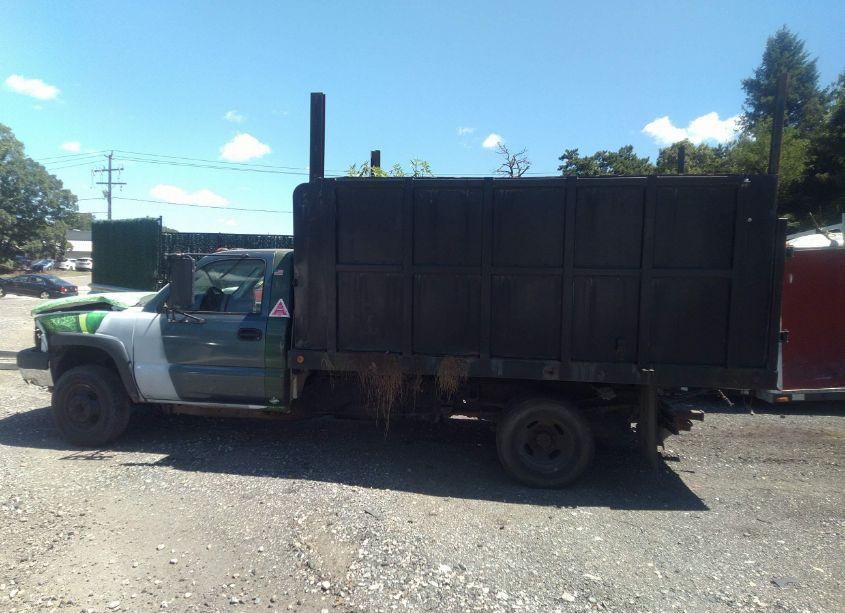 Photo 15 of 2005 Chevrolet Silverado 3500 CHASSIS WORK TRUCK (VIN 1GBJC34U15E281427)