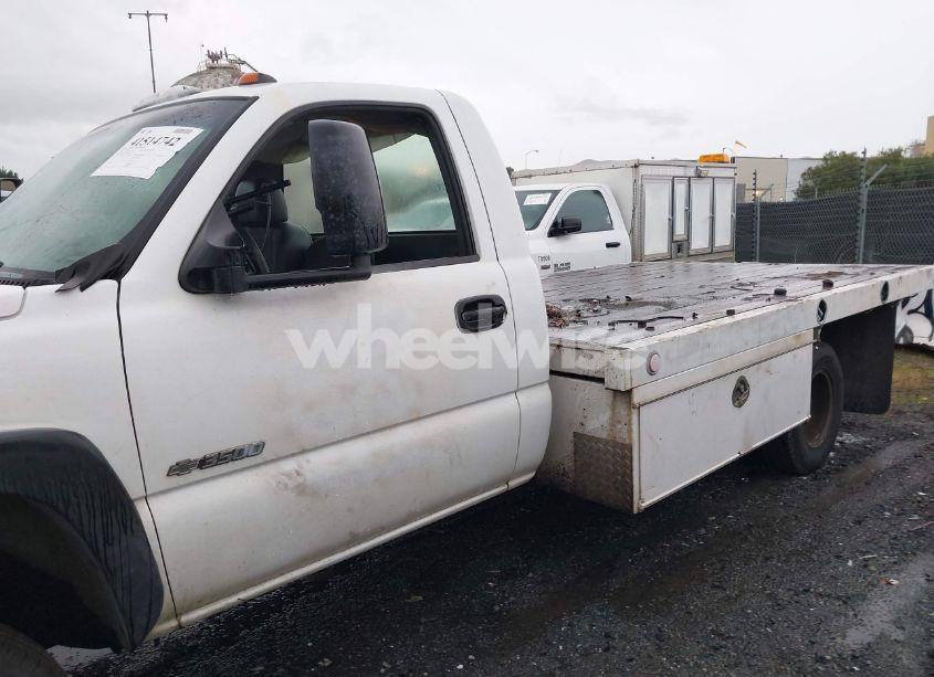 Photo 14 of 2006 Chevrolet Silverado 3500 CHASSIS WORK TRUCK (VIN 1GBJC34U16E218006)