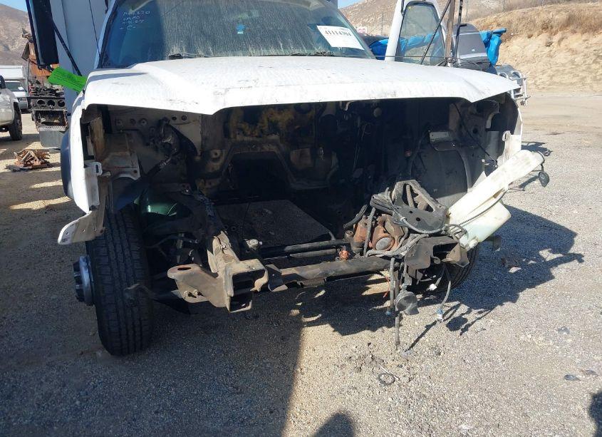 Photo 10 of 2003 Chevrolet Silverado 3500 CHASSIS (VIN 1GBJC34U33E289266)