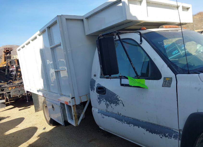 Photo 13 of 2003 Chevrolet Silverado 3500 CHASSIS (VIN 1GBJC34U33E289266)