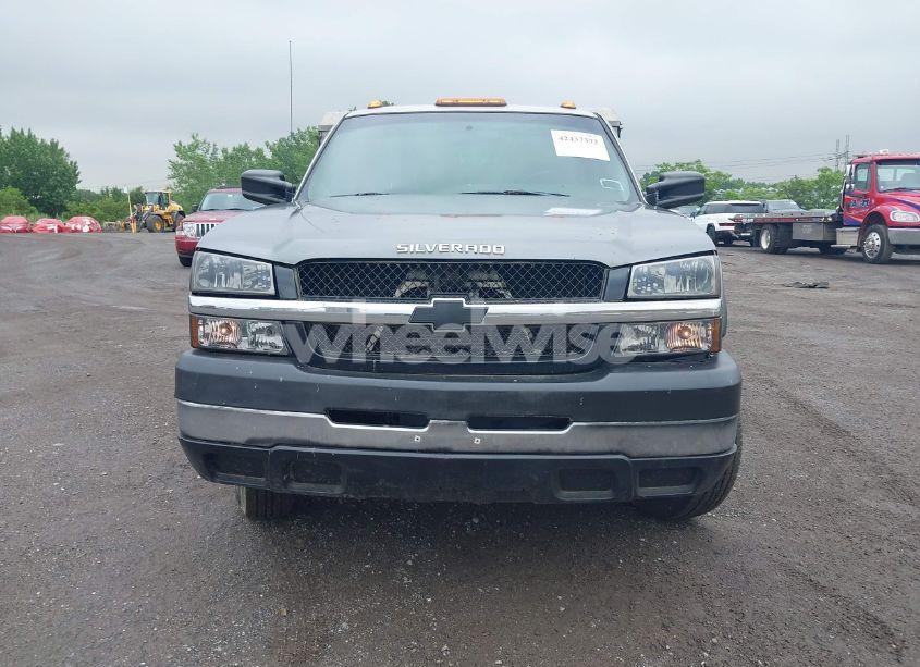 Photo 14 of 2004 Chevrolet Silverado 3500 CHASSIS (VIN 1GBJC34U44E232625)