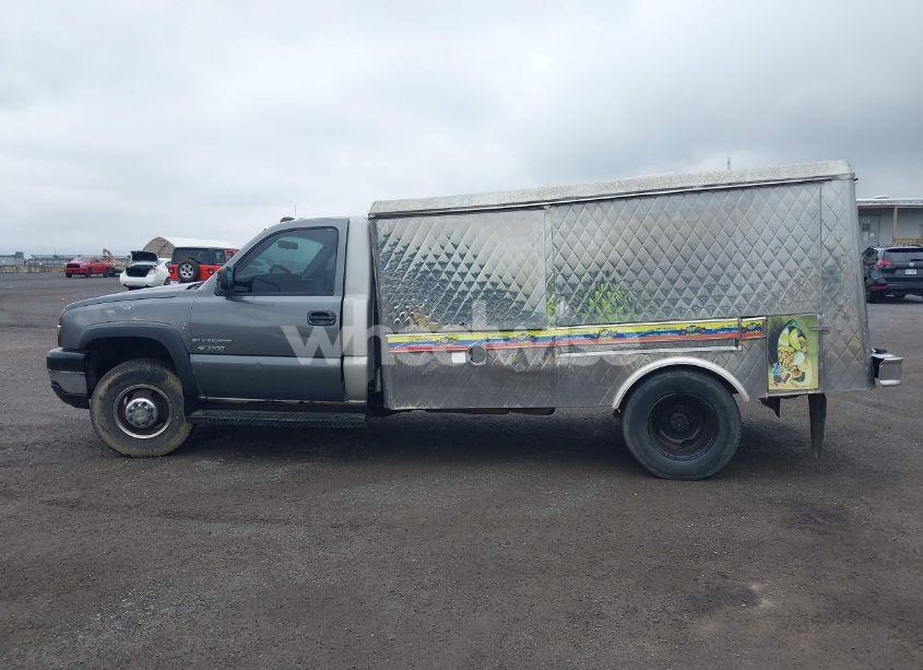 Photo 16 of 2004 Chevrolet Silverado 3500 CHASSIS (VIN 1GBJC34U44E232625)