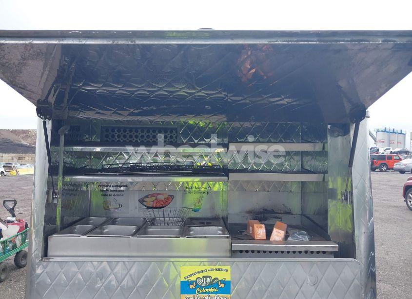 Photo 20 of 2004 Chevrolet Silverado 3500 CHASSIS (VIN 1GBJC34U44E232625)