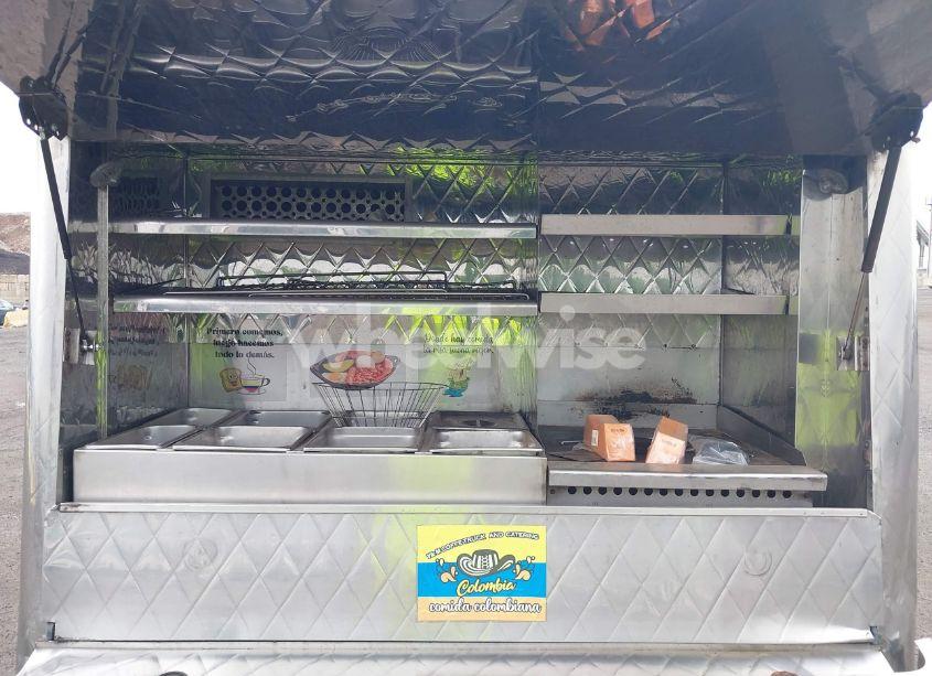 Photo 6 of 2004 Chevrolet Silverado 3500 CHASSIS (VIN 1GBJC34U44E232625)