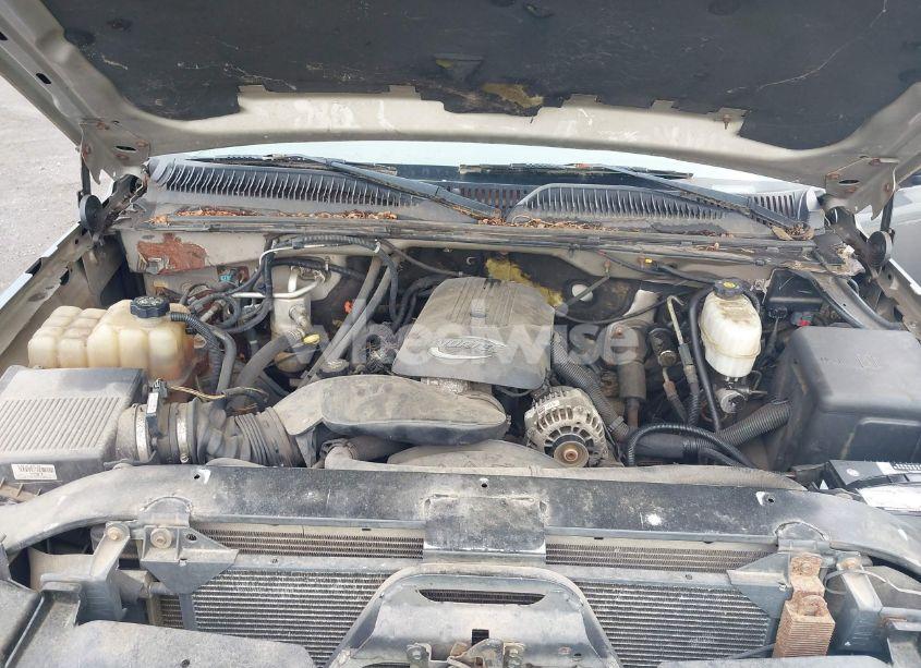 Photo 9 of 2004 Chevrolet Silverado 3500 CHASSIS (VIN 1GBJC34U44E232625)