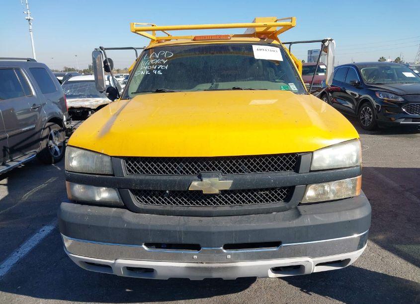 Photo 11 of 2005 Chevrolet Silverado 3500 CHASSIS WORK TRUCK (VIN 1GBJC34U95E314092)