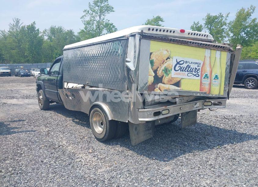 Photo 3 of 2006 Chevrolet Silverado 3500 CHASSIS WORK TRUCK (VIN 1GBJC34U96E255028)