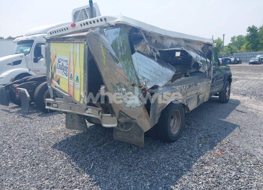 Photo 4 of 2006 Chevrolet Silverado 3500 CHASSIS WORK TRUCK (VIN 1GBJC34U96E255028)