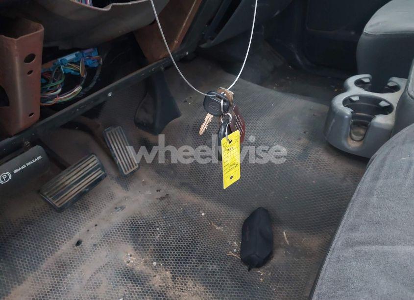 Photo 11 of 2002 Chevrolet Silverado 3500 CHASSIS LS (VIN 1GBJC39102F211468)