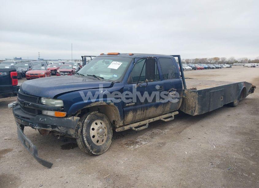 Photo 2 of 2002 Chevrolet Silverado 3500 CHASSIS LS (VIN 1GBJC39102F211468)