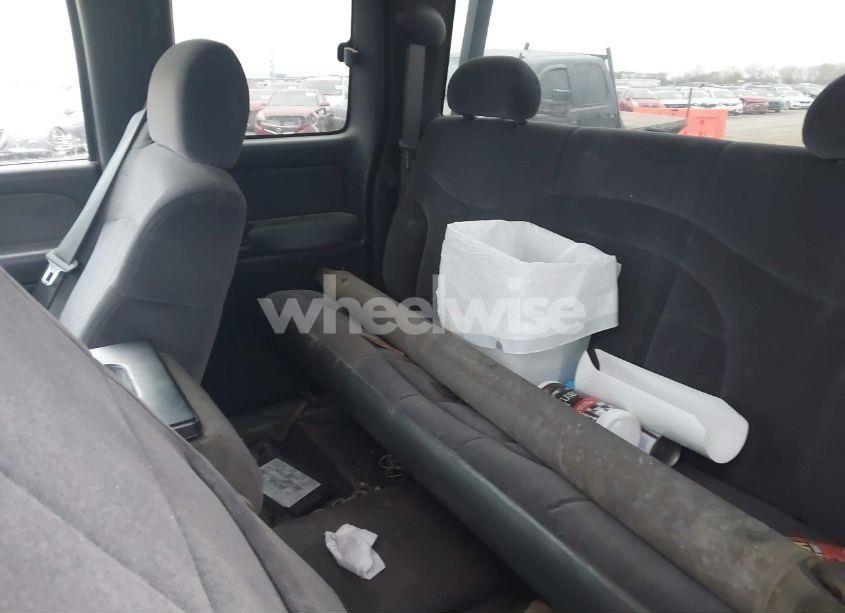 Photo 7 of 2002 Chevrolet Silverado 3500 CHASSIS LS (VIN 1GBJC39102F211468)