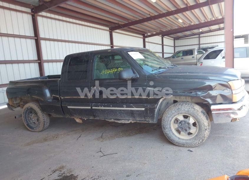 Photo 13 of 2002 Chevrolet Silverado 3500 CHASSIS LS (VIN 1GBJC39132F143327)