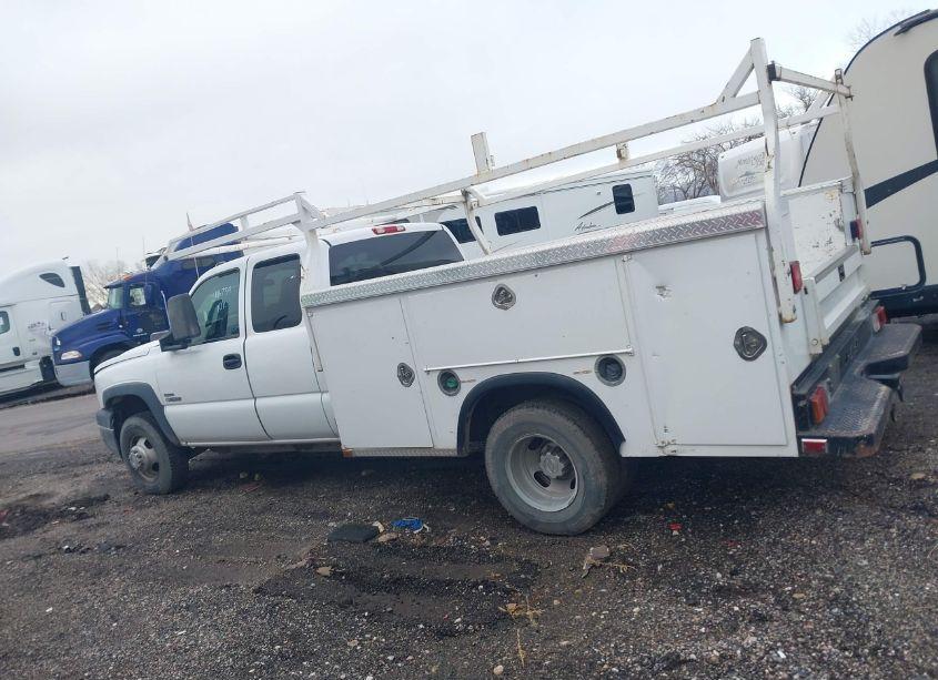 Photo 14 of 2006 Chevrolet Silverado 3500 CHASSIS WORK TRUCK (VIN 1GBJC39D76E246739)