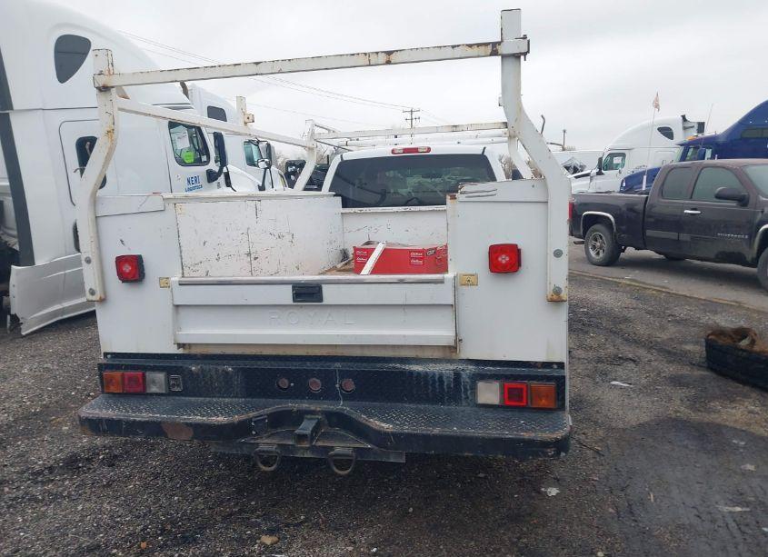 Photo 15 of 2006 Chevrolet Silverado 3500 CHASSIS WORK TRUCK (VIN 1GBJC39D76E246739)