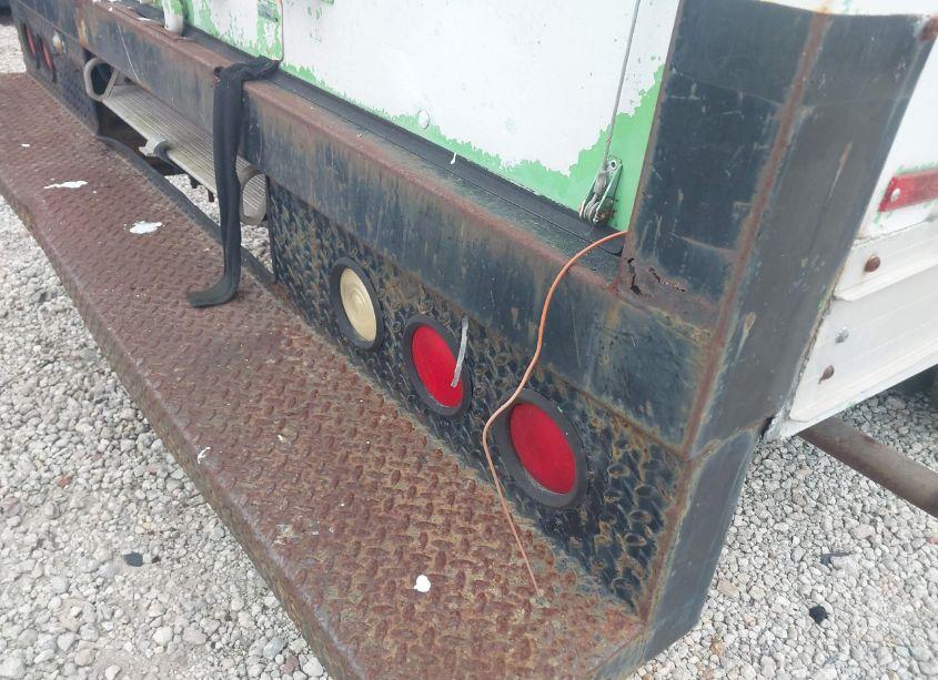 Photo 14 of 2002 Chevrolet Express COMM CUTAWAY (VIN 1GBJG31F221112465)
