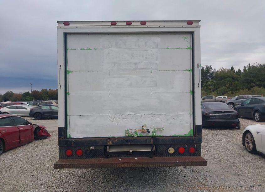 Photo 18 of 2002 Chevrolet Express COMM CUTAWAY (VIN 1GBJG31F221112465)