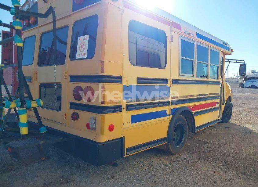 Photo 4 of 2003 Chevrolet Bus EXPRESS COMM CUTAWAY (VIN 1GBJG31F421216729)