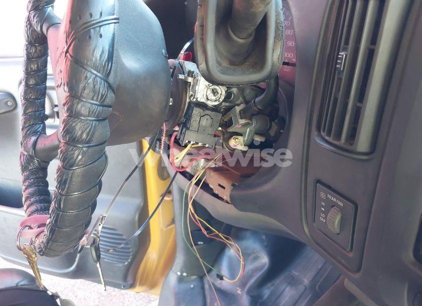 Photo 6 of 2003 Chevrolet Bus EXPRESS COMM CUTAWAY (VIN 1GBJG31F421216729)