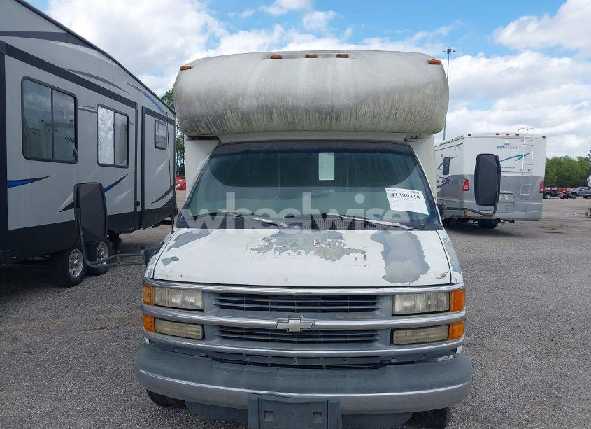 Photo 10 of 2001 Chevrolet Express RV CUTAWAY (VIN 1GBJG31G611175379)