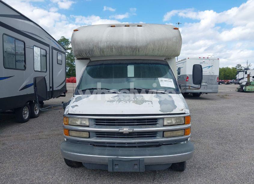 Photo 11 of 2001 Chevrolet Express RV CUTAWAY (VIN 1GBJG31G611175379)