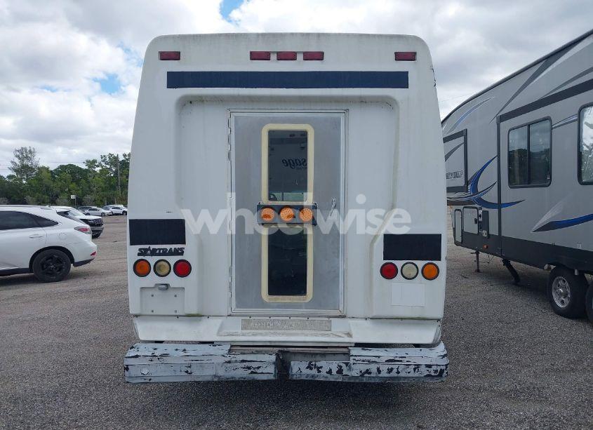 Photo 14 of 2001 Chevrolet Express RV CUTAWAY (VIN 1GBJG31G611175379)