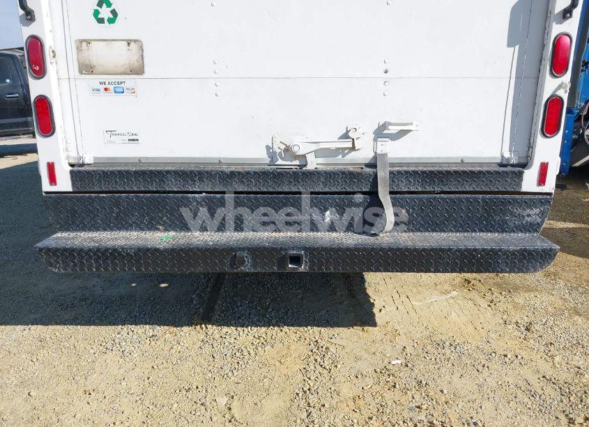 Photo 12 of 1998 Chevrolet Cutaway COMMERCIAL (VIN 1GBJG31J9W1016830)