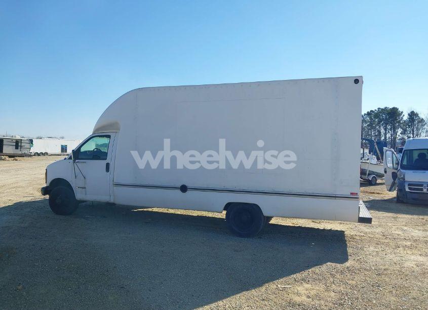 Photo 18 of 1998 Chevrolet Cutaway COMMERCIAL (VIN 1GBJG31J9W1016830)