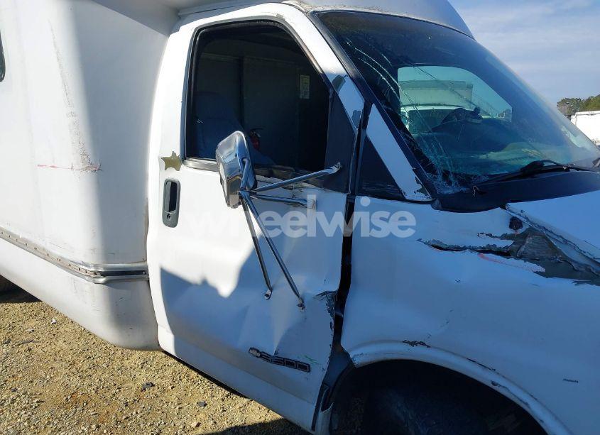 Photo 22 of 1998 Chevrolet Cutaway COMMERCIAL (VIN 1GBJG31J9W1016830)