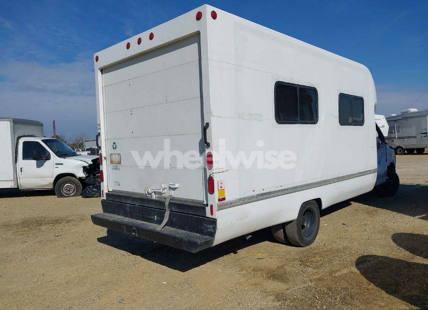 Photo 4 of 1998 Chevrolet Cutaway COMMERCIAL (VIN 1GBJG31J9W1016830)