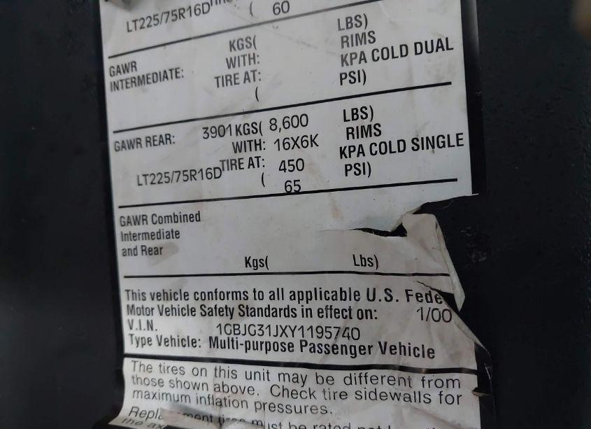 Photo 9 of 2000 Chevrolet Express RV CUTAWAY (VIN 1GBJG31JXY1195740)