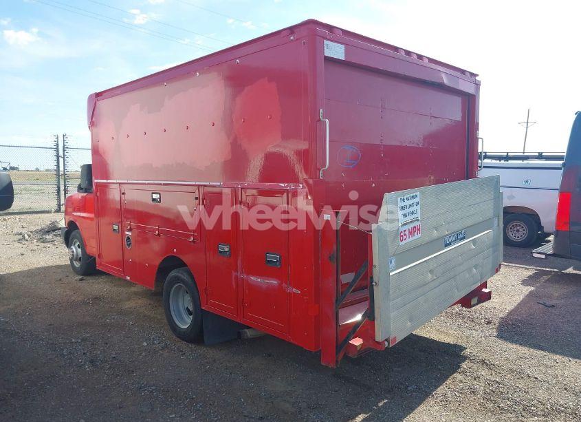 Photo 3 of 2008 Chevrolet Express CUTAWAY WORK VAN (VIN 1GBJG31K481220303)