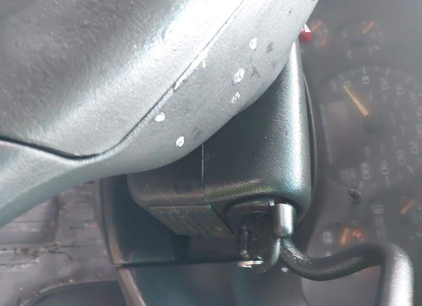 Photo 11 of 2002 Chevrolet Express COMM CUTAWAY (VIN 1GBJG31R221148649)