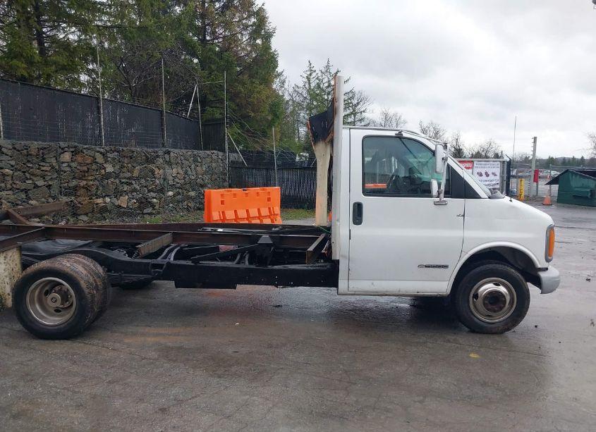 Photo 13 of 2002 Chevrolet Express COMM CUTAWAY (VIN 1GBJG31R221148649)