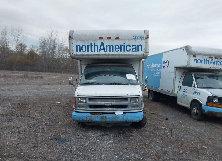 Photo 12 of 2000 Chevrolet Express COMM CUTAWAY (VIN 1GBJG31R2Y1129477)
