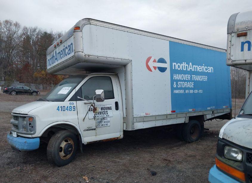 Photo 14 of 2000 Chevrolet Express COMM CUTAWAY (VIN 1GBJG31R2Y1129477)