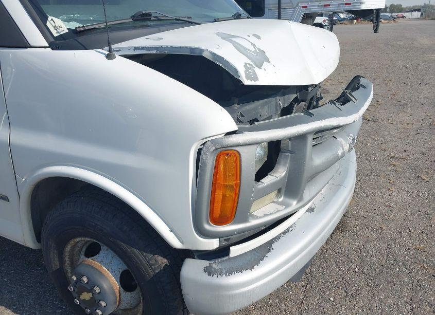 Photo 13 of 2002 Chevrolet Express COMM CUTAWAY (VIN 1GBJG31R821138286)