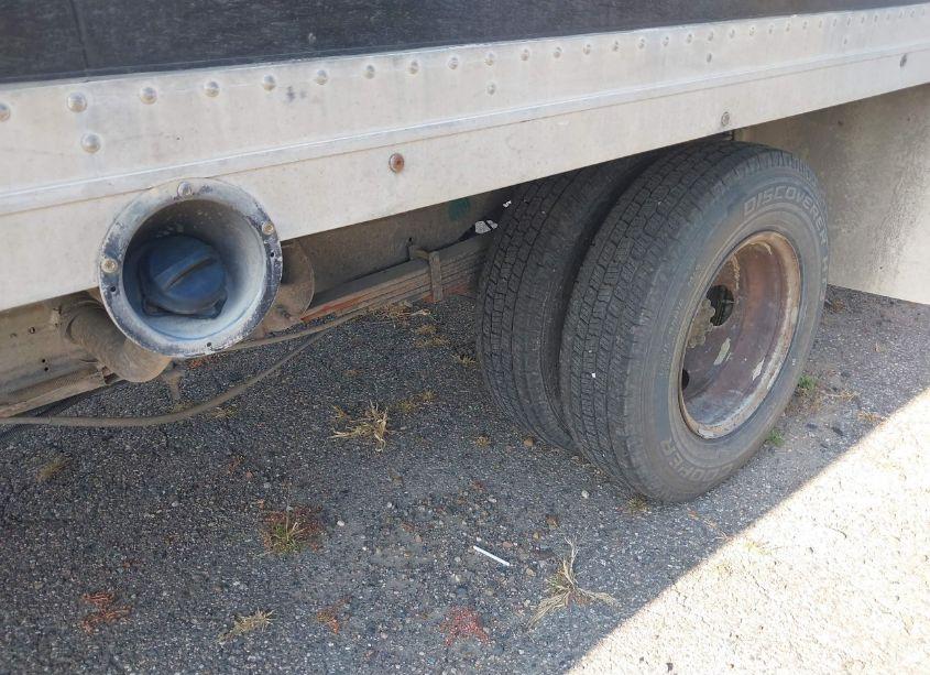 Photo 20 of 2002 Chevrolet Express COMM CUTAWAY (VIN 1GBJG31R821138286)