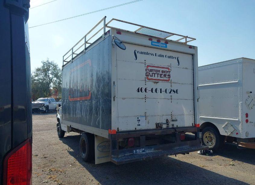 Photo 3 of 2002 Chevrolet Express COMM CUTAWAY (VIN 1GBJG31R821138286)