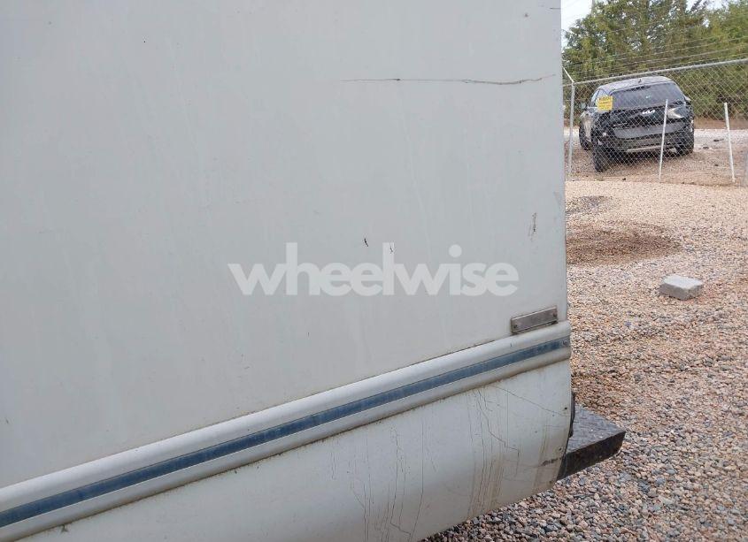 Photo 18 of 2002 Chevrolet Express COMM CUTAWAY (VIN 1GBJG31R921176769)